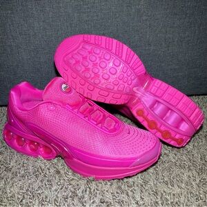 Nike Air Max Dn Laser Women’s Size 7 Fuchsia Alchemy Pink Blast HV4861-602 NEW